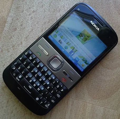 Nokia E5