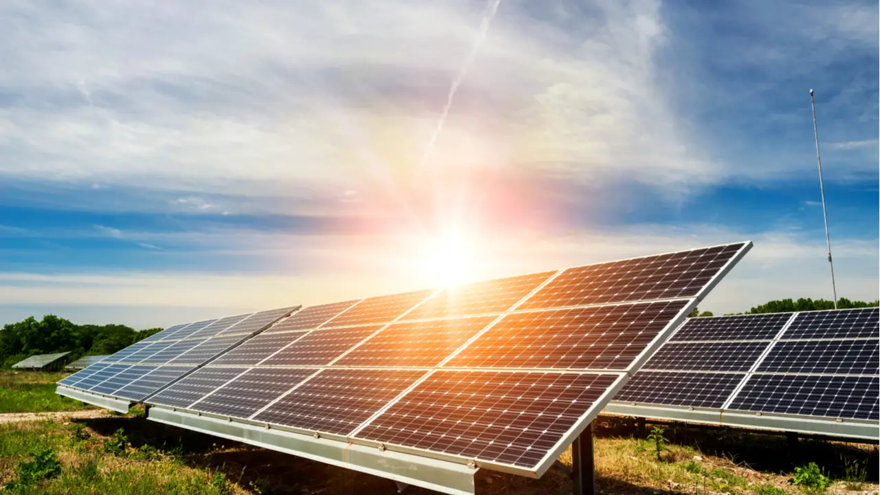 top-10-reasons-why-you-should-use-solar-energy-techyv